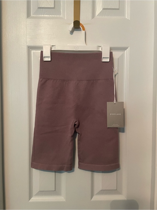 Everlane Pants - Everlane Seamless High Rise Bike Shorts in a Light Purple